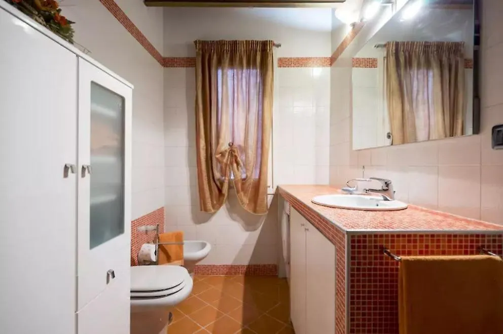 Amazing, Modern And Very Central Apartment In Bergamo Italy